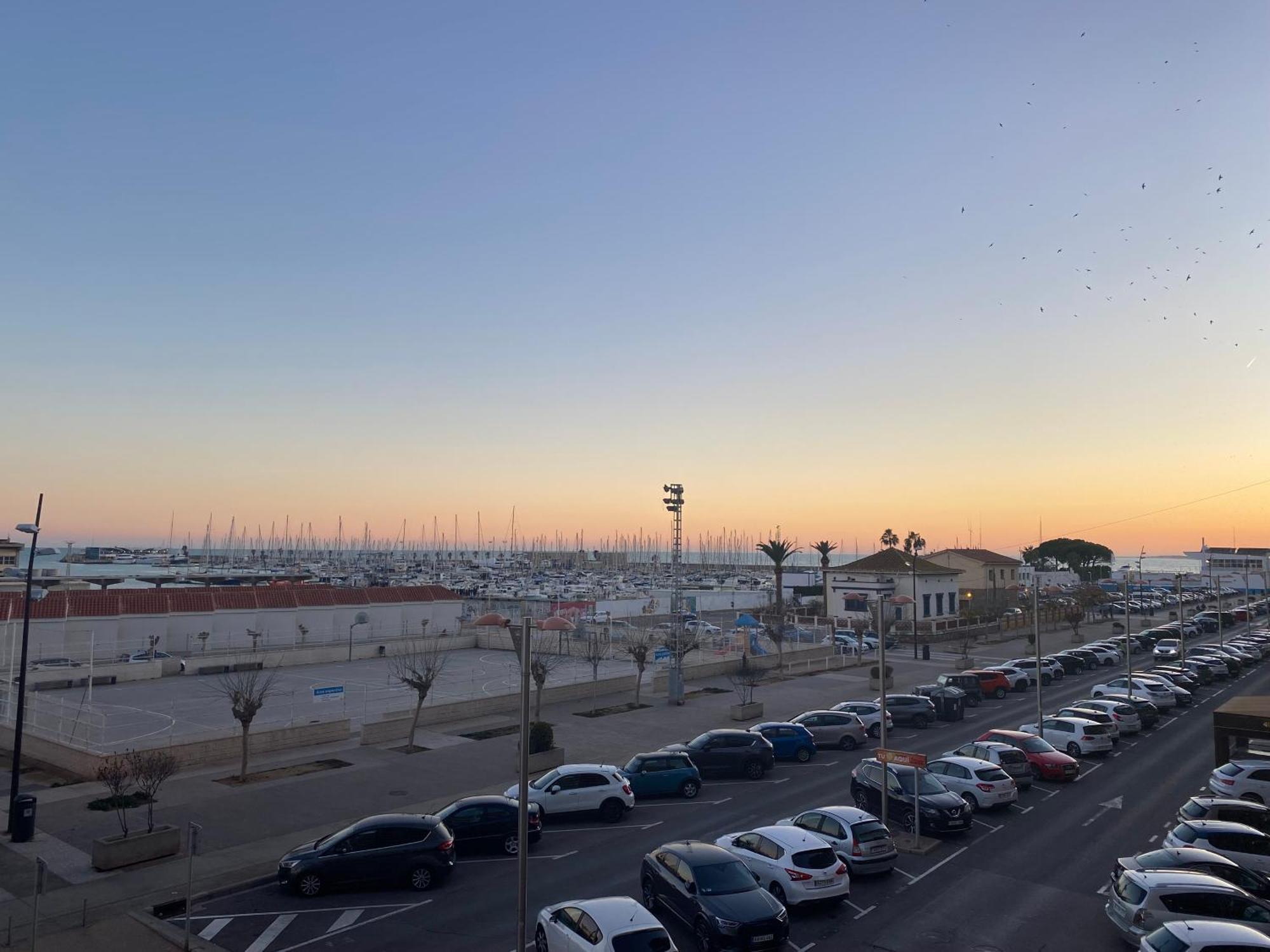Frente Al Puerto Y Junto A La Playa Del Arenal Apartament *